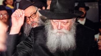 להודות לה' מתוך ריקודי שמחה